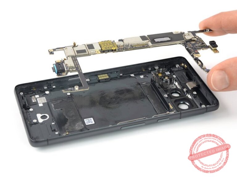 How To Fix An iPhone That Won't Charge (And What Apple Doesn't Say)
