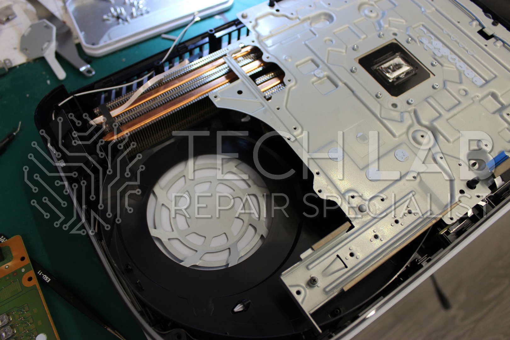 PS5 Overheating Repair & Full Internal Servicing – Fast & Reliable Fix - Image 5