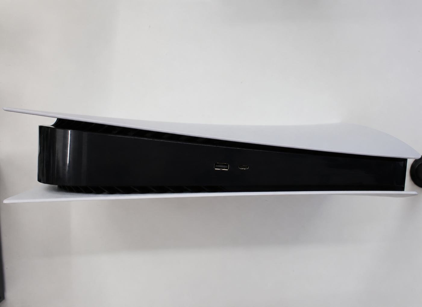Playstation PS5 Digital 825 GB - Image 2