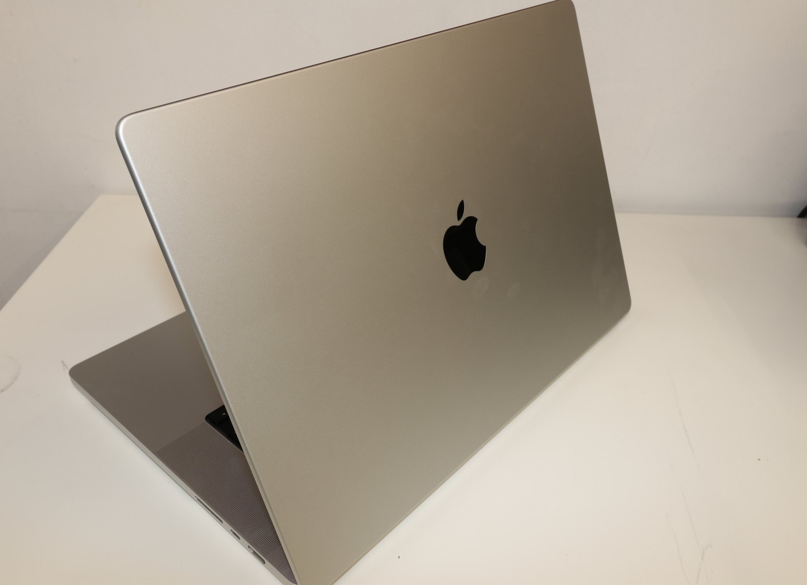 Apple Macbook Pro 16 Inch 2021 M1 Pro 16GB 500GB — TL-LAP-00086