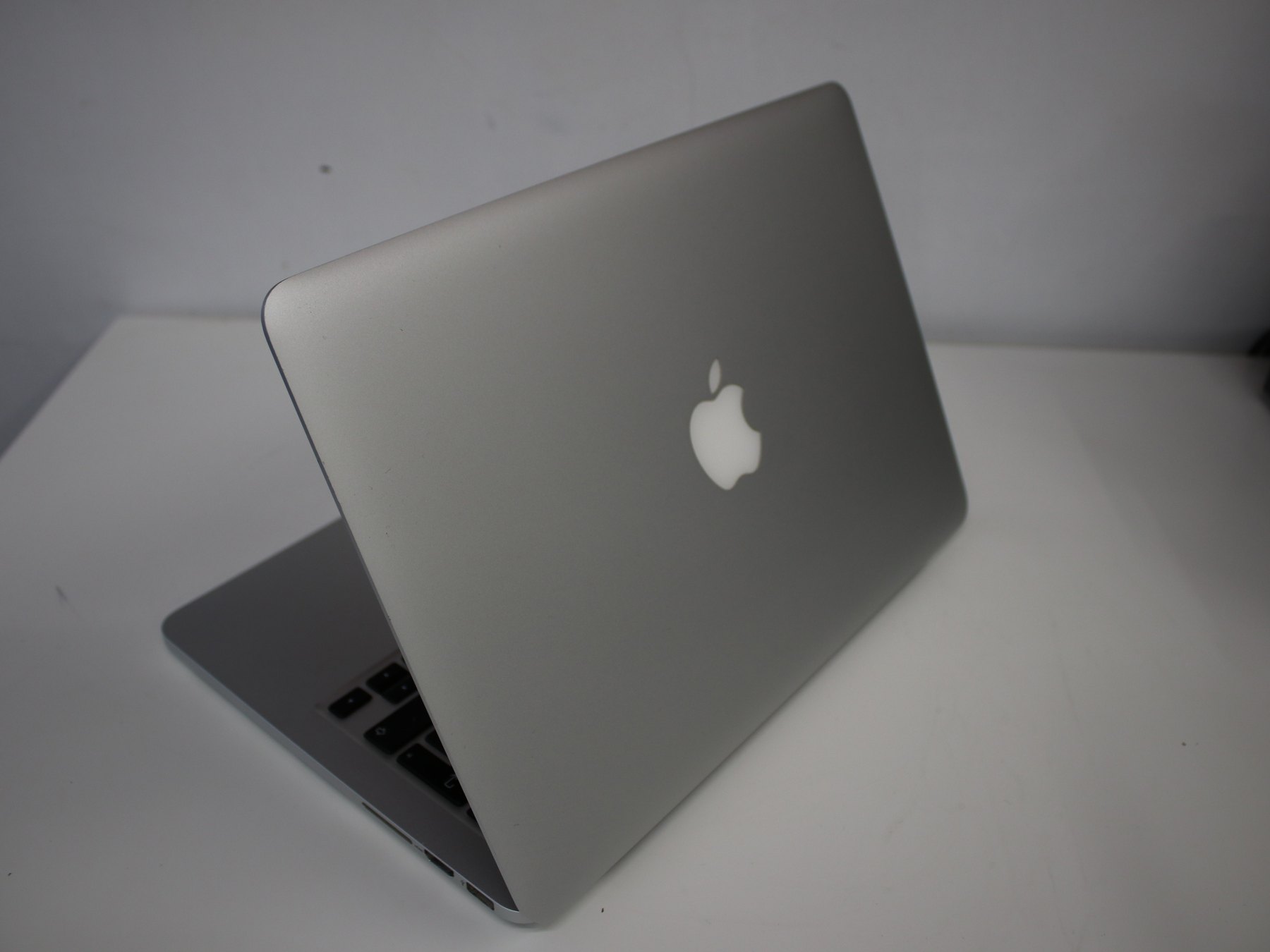 Apple Macbook Pro 13" 2012 Intel Core i5 8 GB 1 TB — TL-LAP-00096