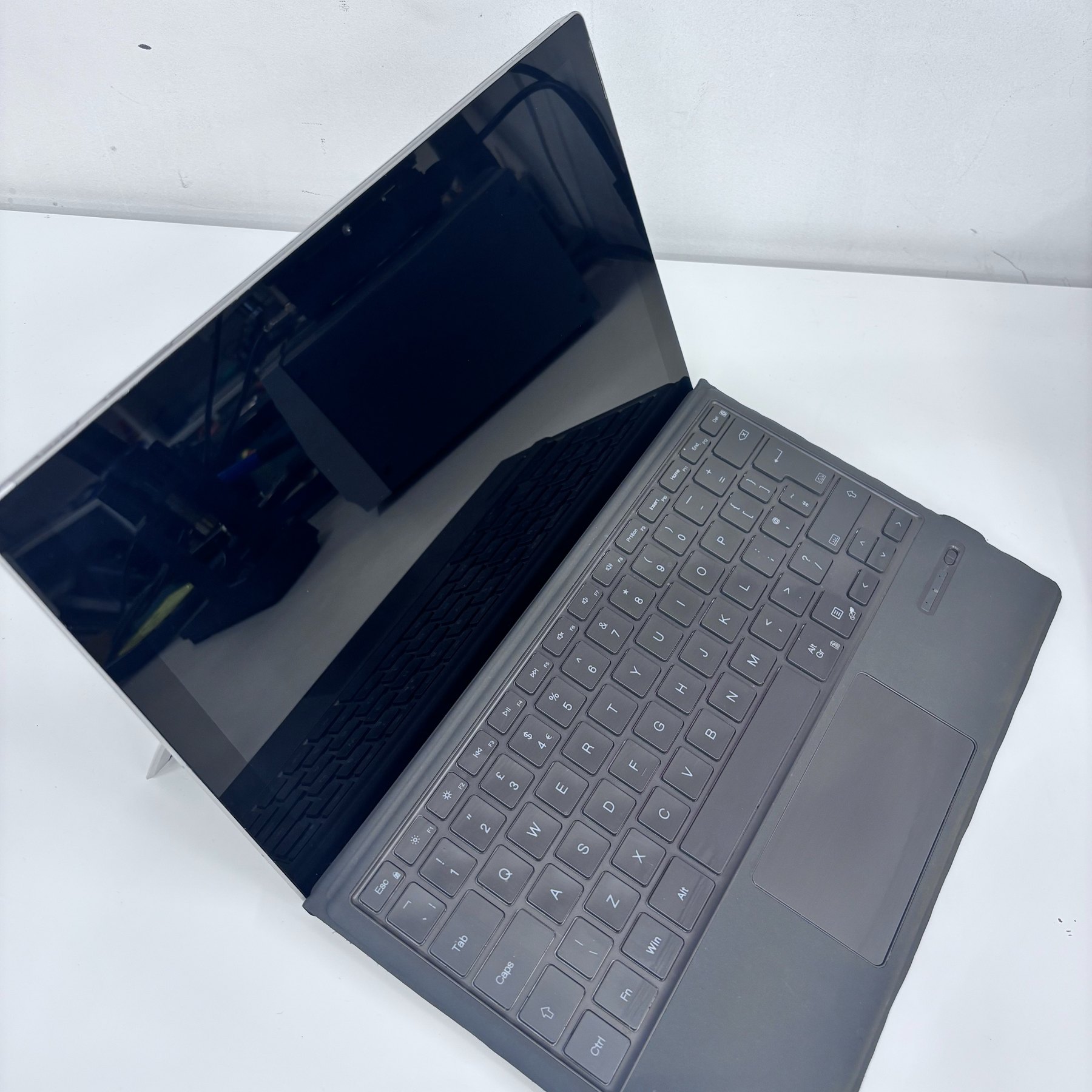Microsoft Surface Pro 4 Intel Core i7 6th Gen 16GB 512 GB — TL-LAP-00110 - Image 3