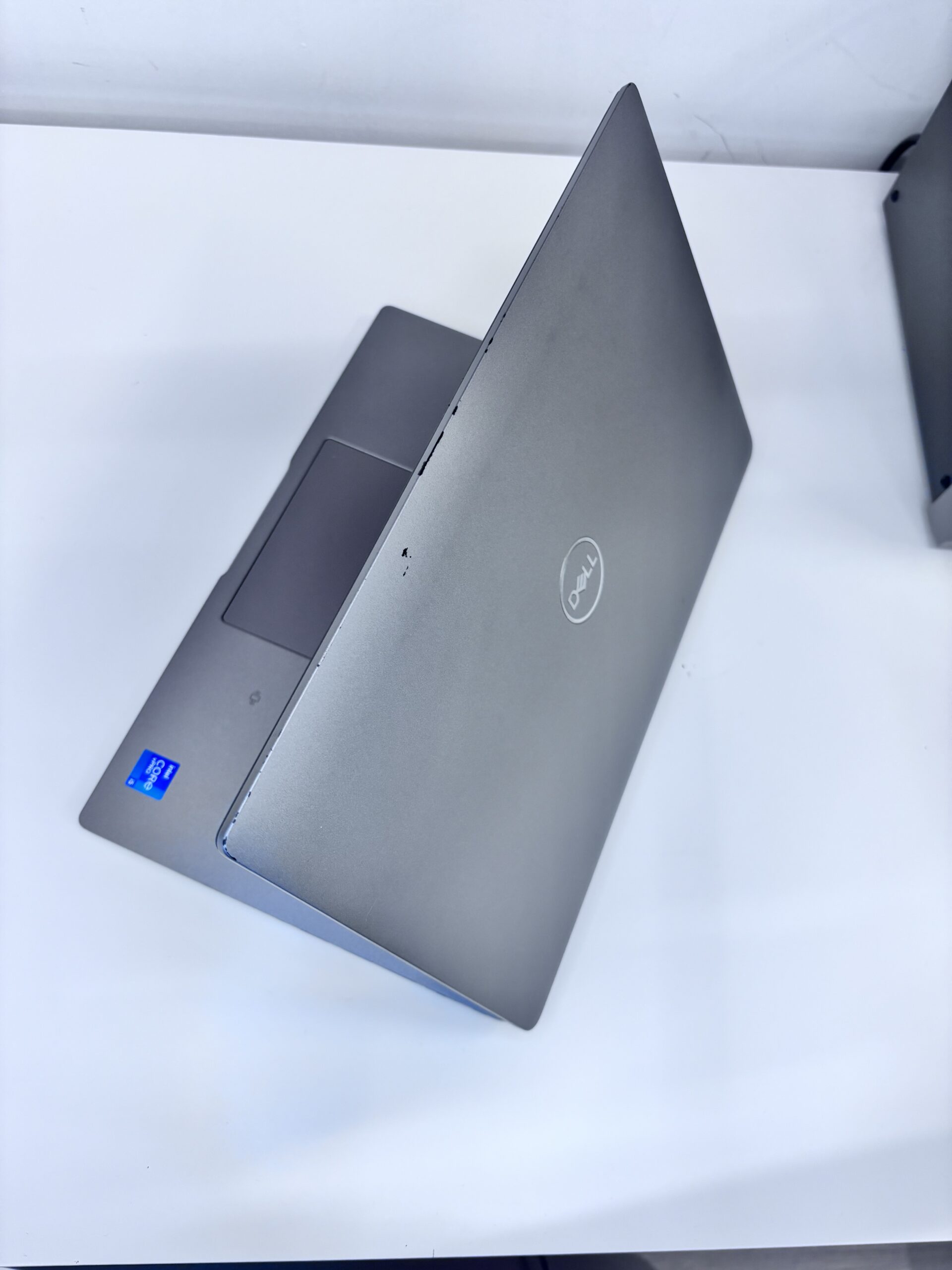 Dell Latitude 5420 Intel i5 11th Gen 16GB 256 GB — TL-LAP-00142 - Image 4